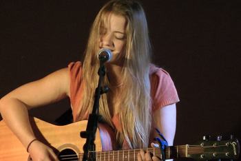 Zoe Elliot